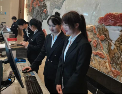 标准化为底线，精细化为抓手，特色化求发展——地旅学院20级旅游管理班酒店餐饮管理见习纪实